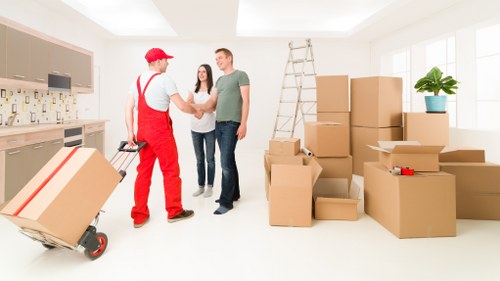 Packing and unpacking service preparation for a family home or small business in Becontreeheath