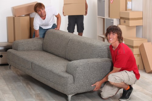 Local unpacking support placing boxes into the correct rooms after a move in Becontreeheath