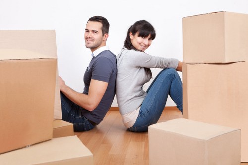 Packing and loading support for removals in Becontreeheath